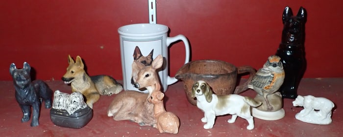 Pottery Creamer Dog Figurines & Misc