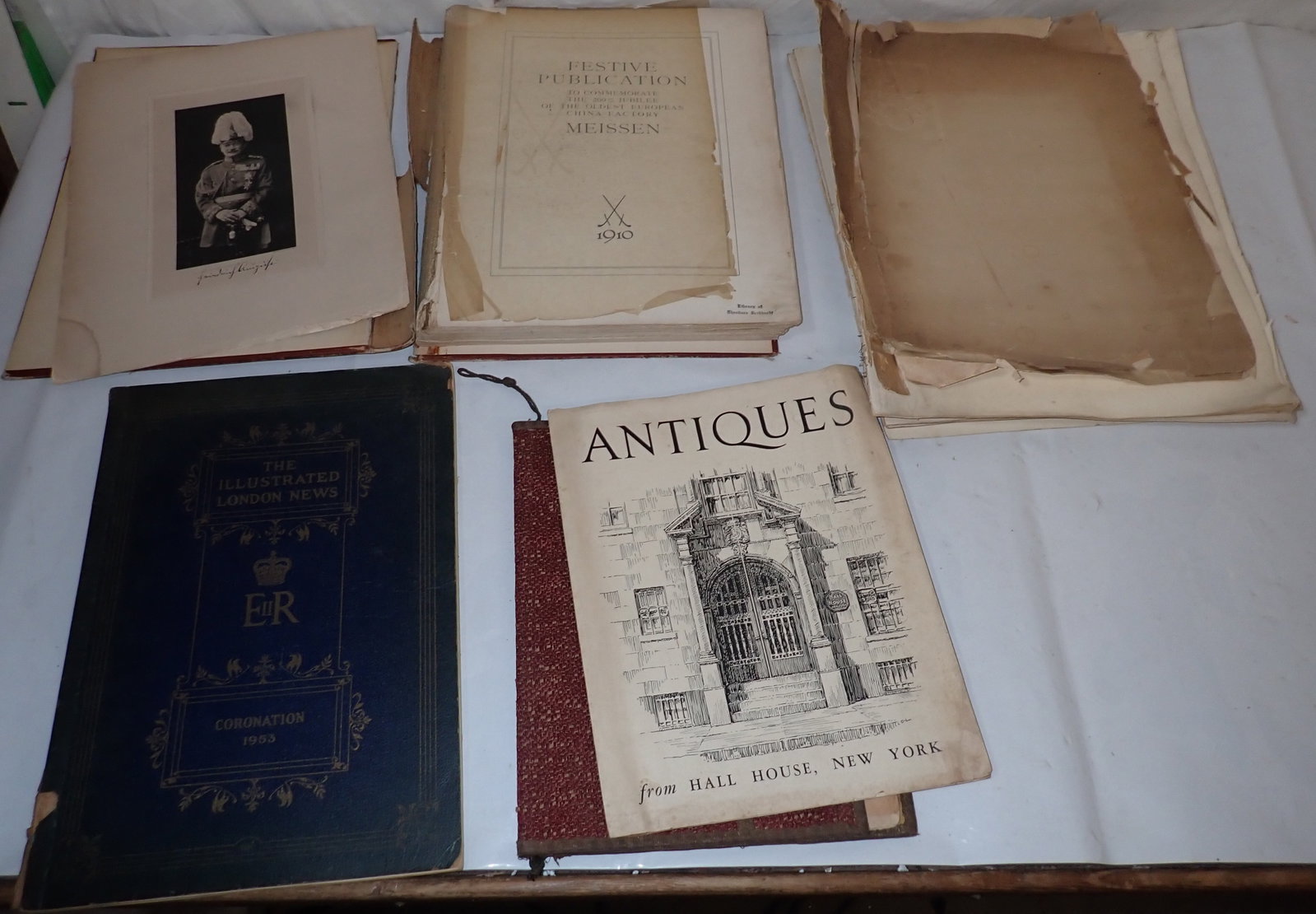 Catalogs/Books incl Meissen 1953 London News Coronation: Shipping available