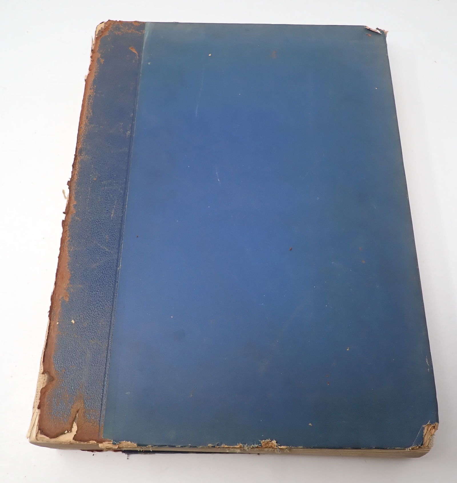 Italian Porcelains Giuseppe Morazzoni  Book (1 of 7)