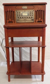Spirit of St. Louis Stereo Turntable w/ Stand
