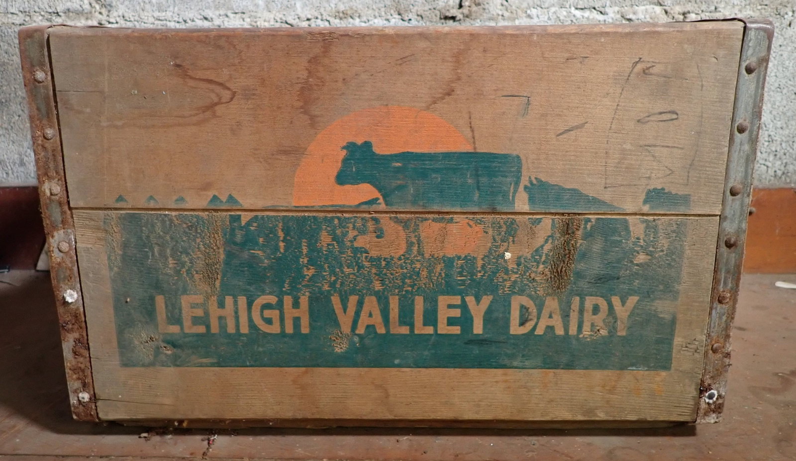 1959 Lehigh Valley Dairy Wooden Milk Crate: Approx 12 1/2" x 16 1/2" x 10 1/2" tall. Shipping available