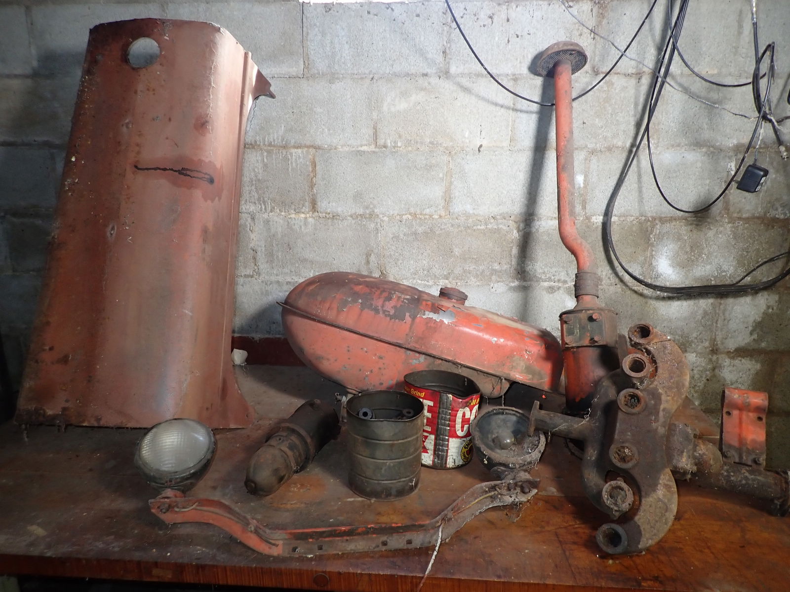 Antique Case Farm Tractor Hood Fuel Tank Misc Parts (1 of 11)