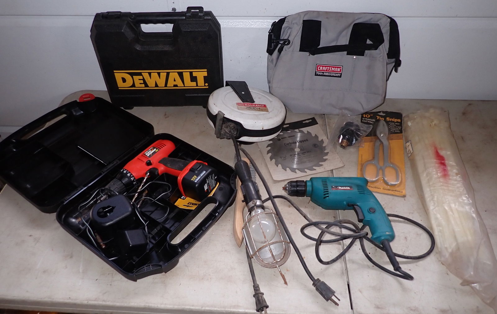 Tin Snips Makita Drill Light Reel & Misc (1 of 5)