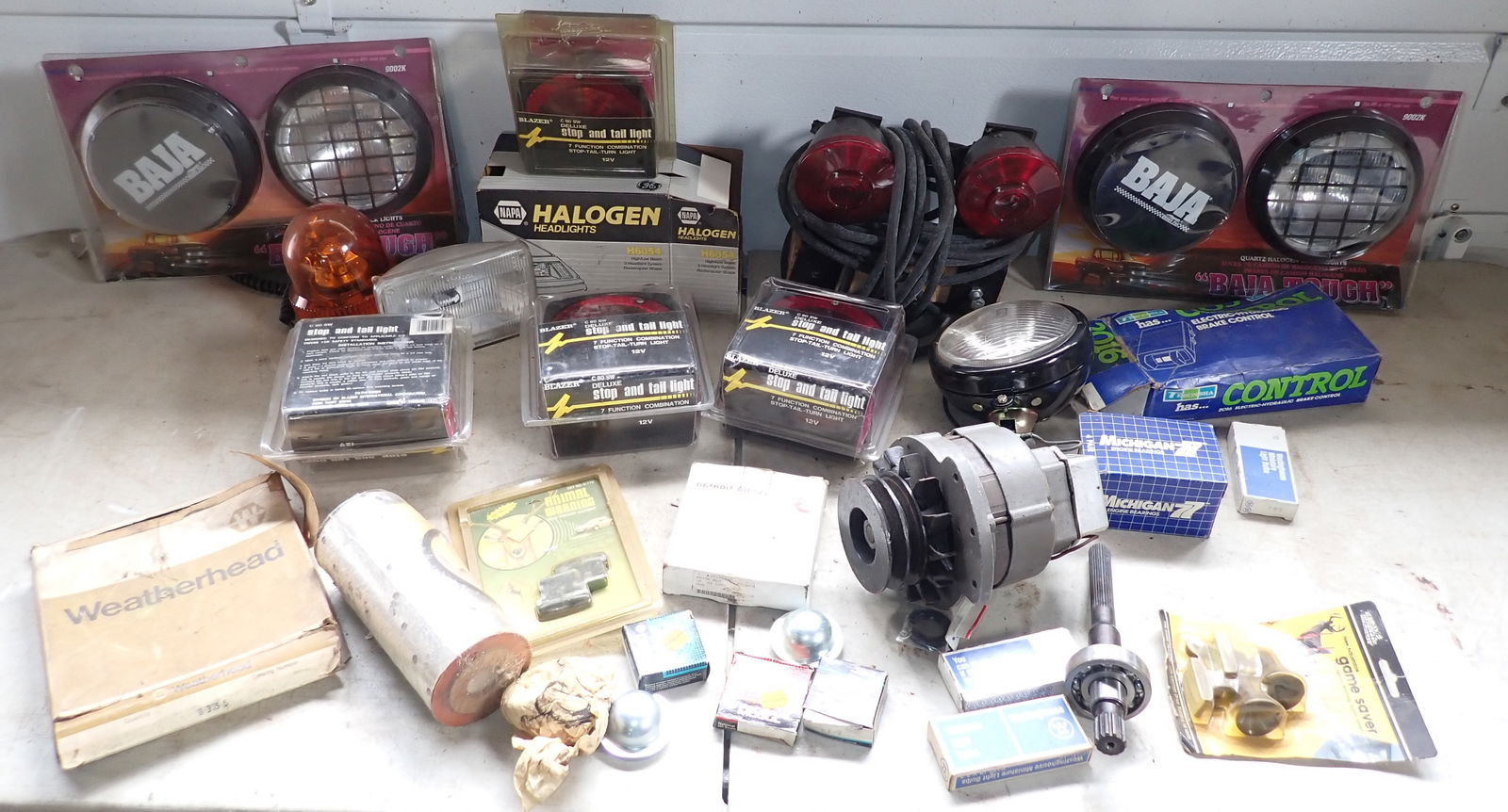 Car / Truck Lights & Misc Parts (1 of 10)