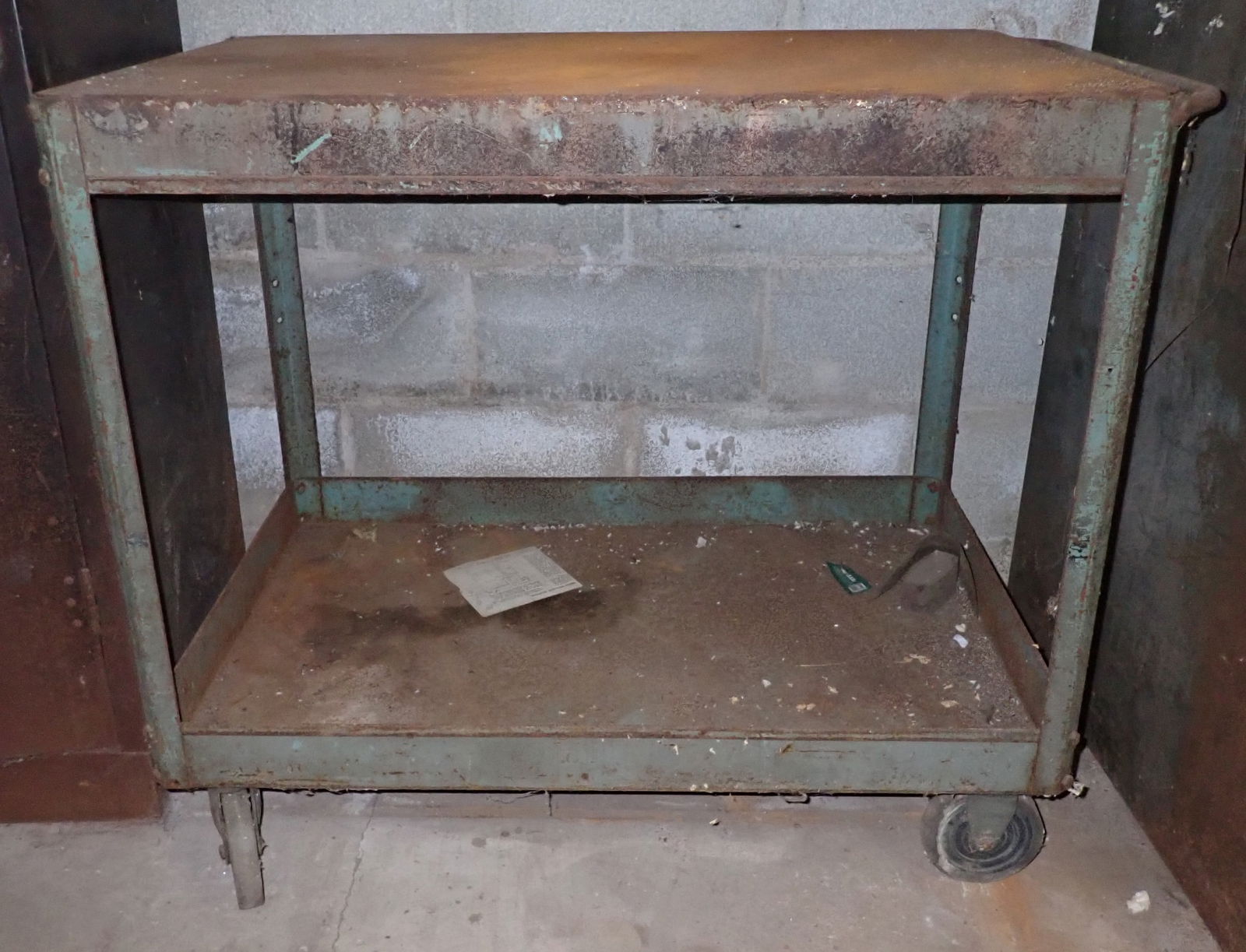 Rolling Shop Cart (1 of 2)