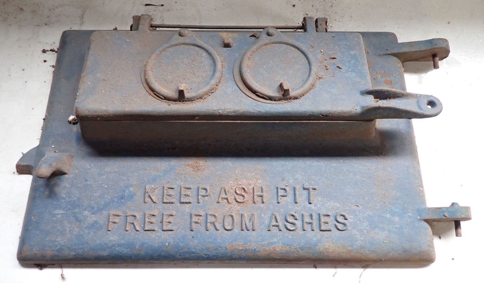 Cast Iron Stove Ash Door (1 of 1)