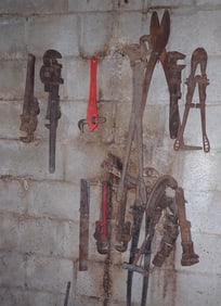 Pipe Wrenches Drill Bit Dolly Bolt Cutters & Misc