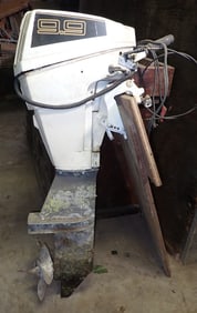 Chrysler 9.9 Boat Motor