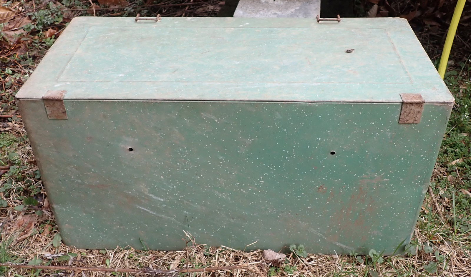 Galvanized Milk Box: Approx 10 3/8" x 21 7/8" x 11 1/4" tall. NO in house shipping !