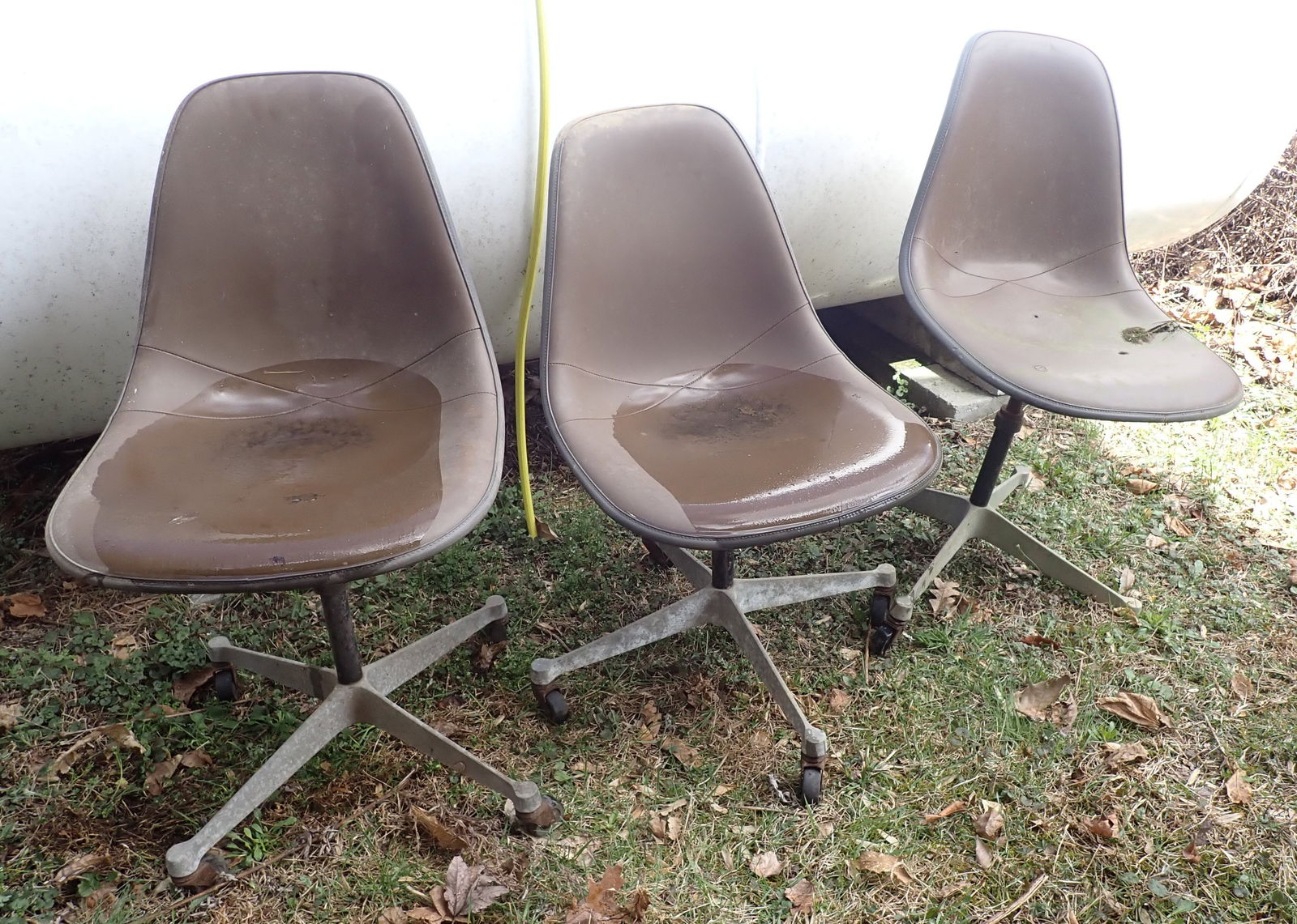 3 Herman Miller Swivel Chairs (1 of 7)