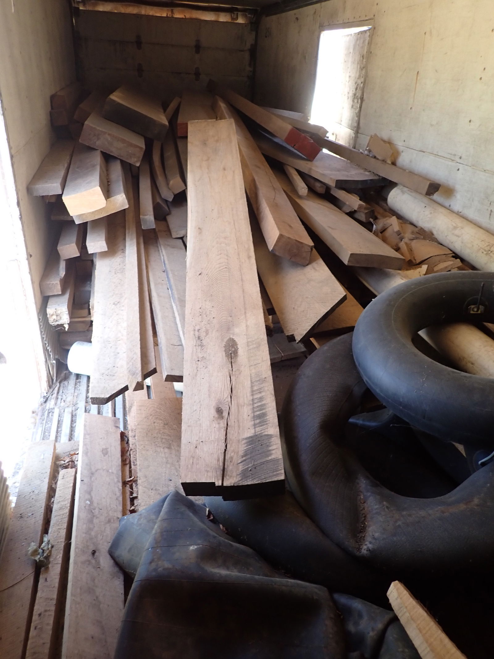 White Oak & Mixed Lot of Lumber (1 of 4)