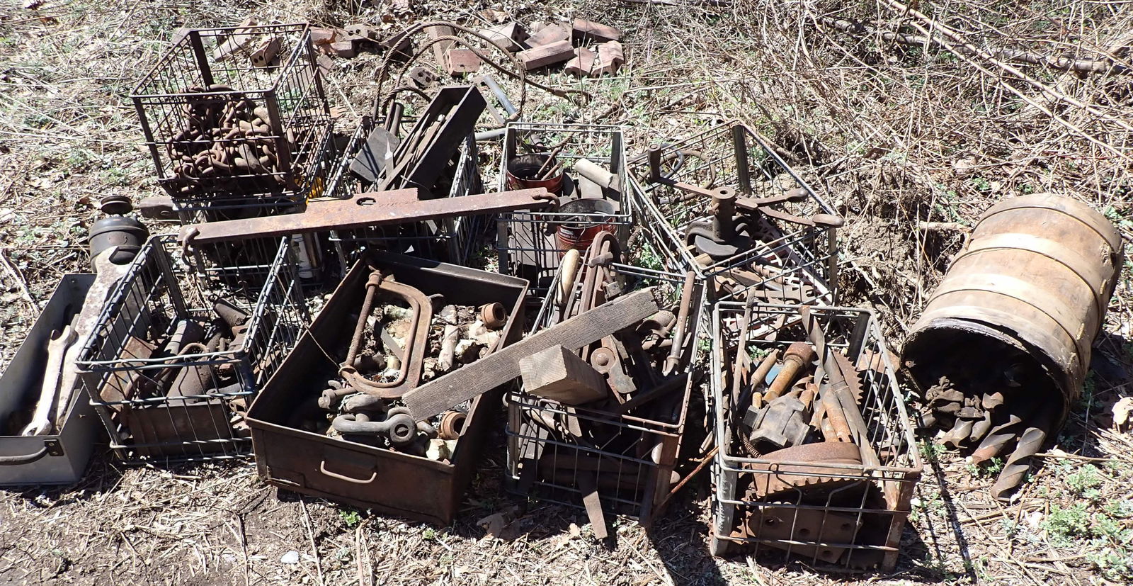 Saw Vises Drill Bits Shackles & Misc (1 of 10)