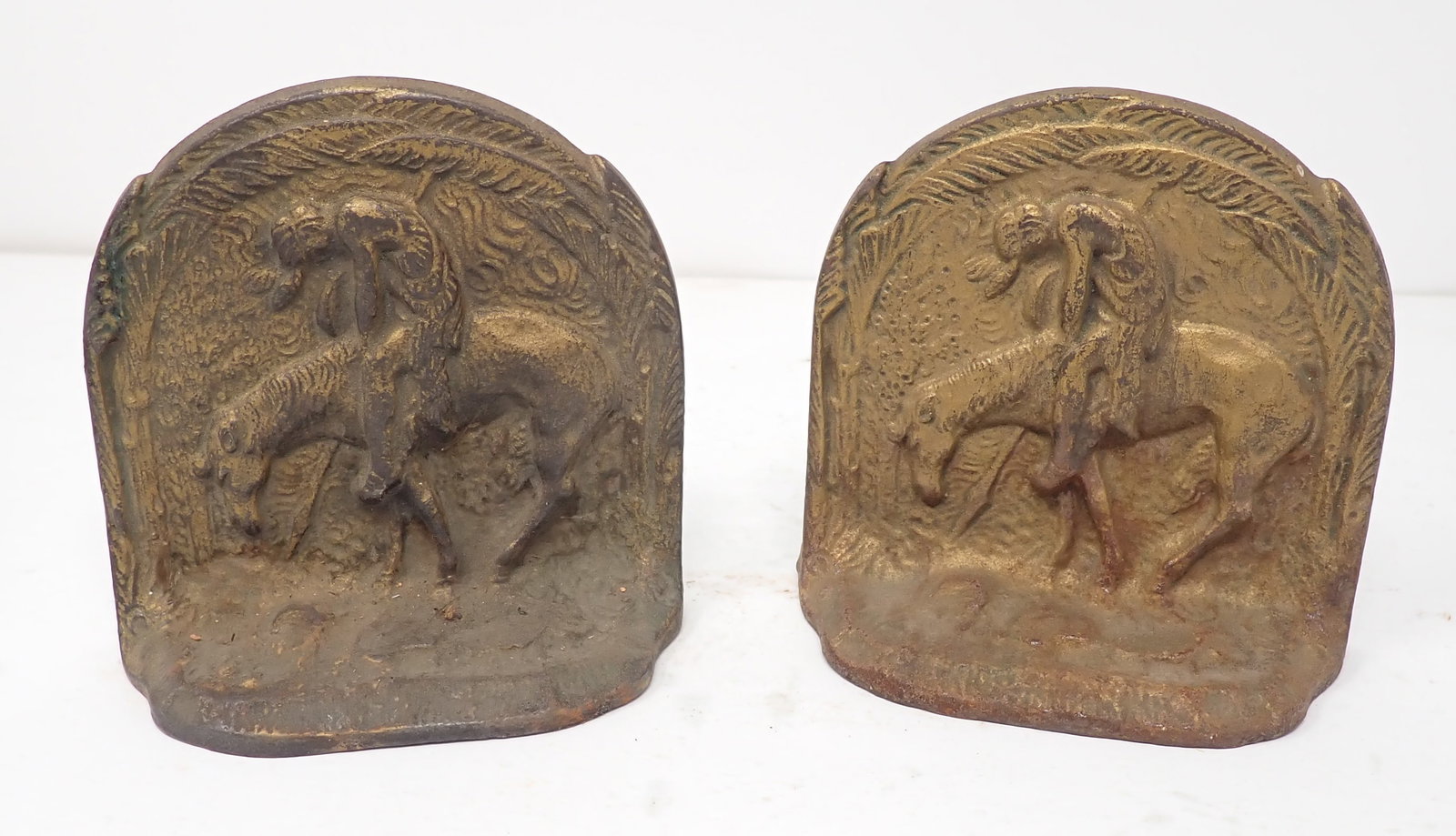 End of The Trail Cast Iron Bookends: Approx 1 5/8" x 3 7/8" x 3 3/4" tall. Shipping available