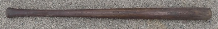 Hillerich ^ Bradsby Offical Playground Baseball Bat
