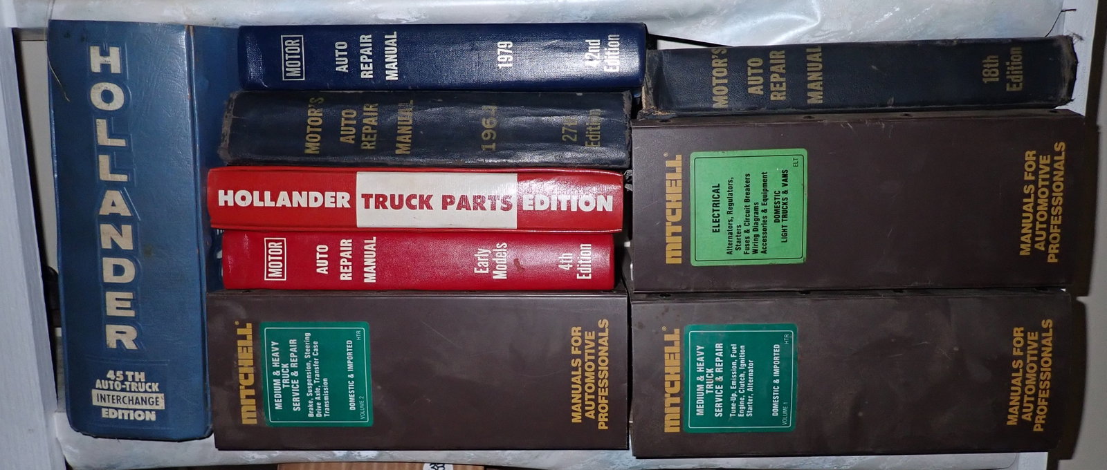 Hollander Mitchell & Motor Manuals: Shipping available