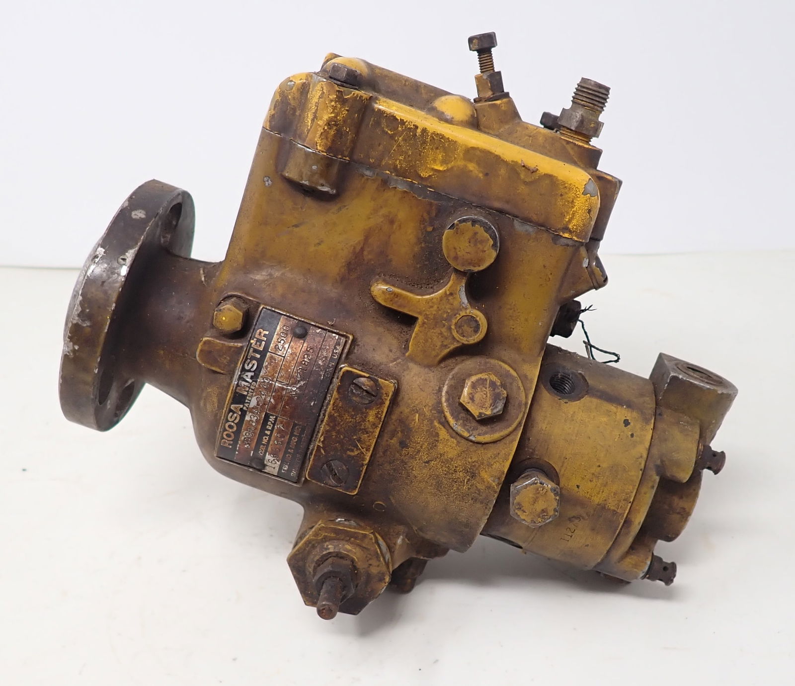 Roosa Master Injection Pump: Shipping available