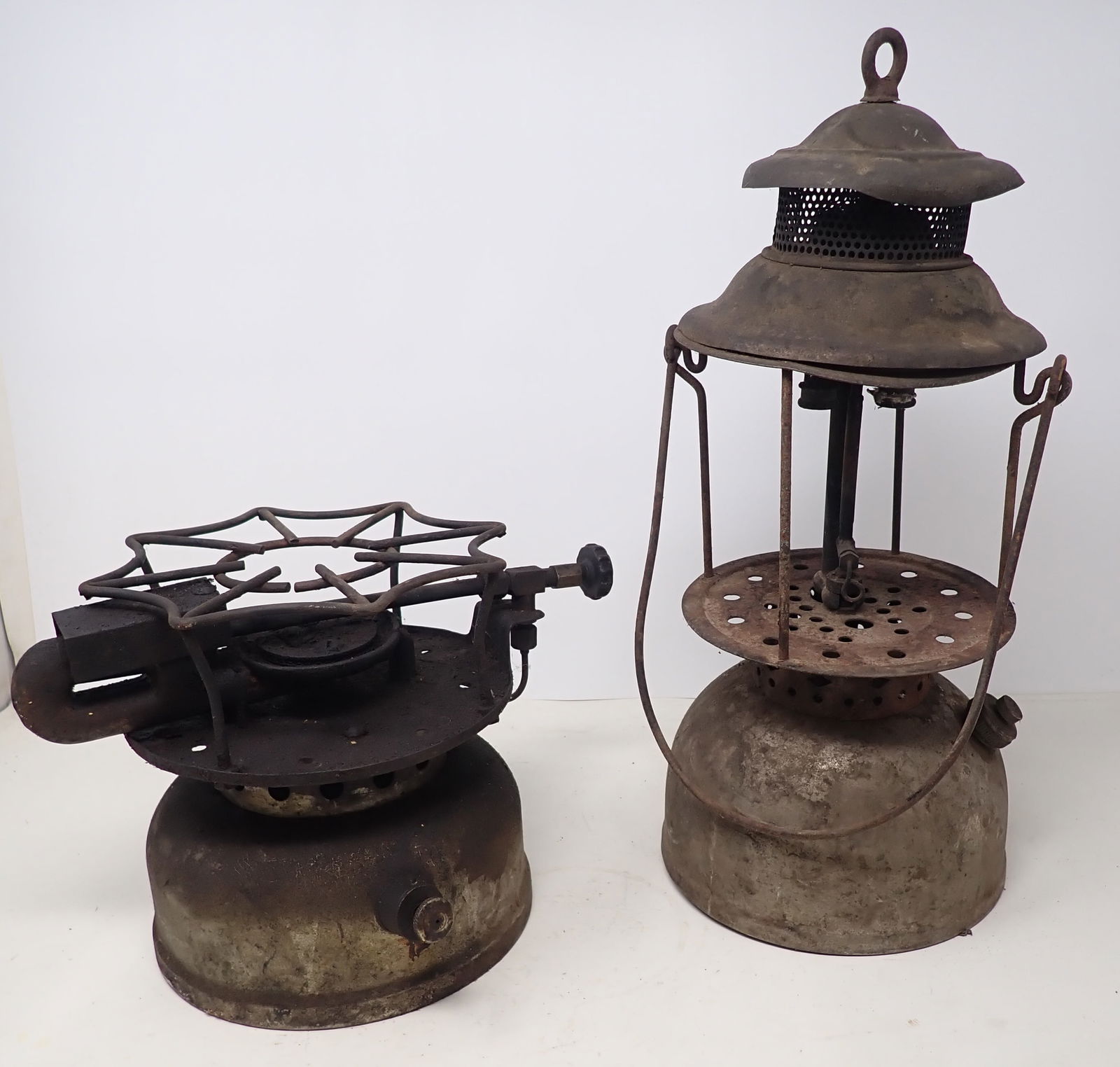 Lantern & Coleman Burner (1 of 7)