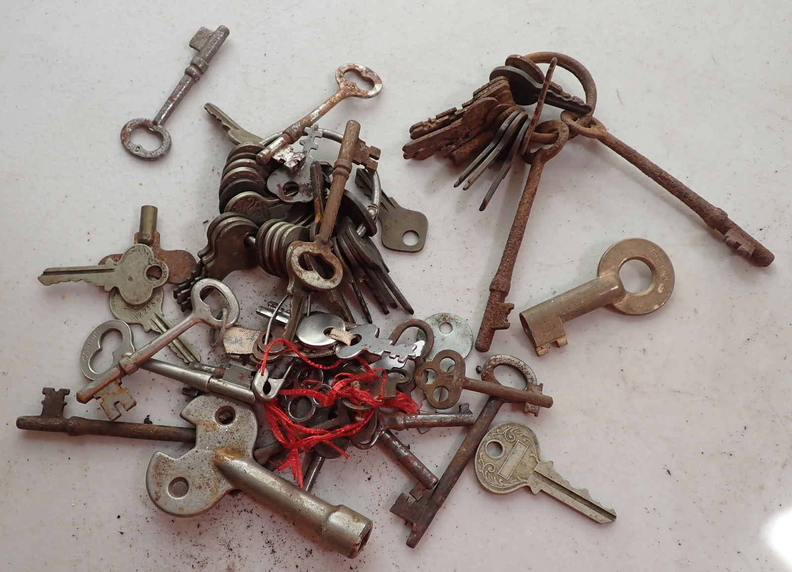 Skeleton & Misc Keys incl Brass (1 of 2)