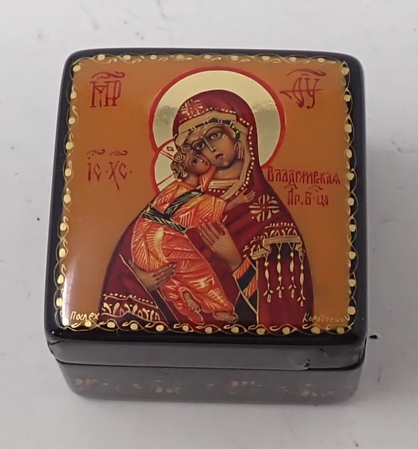 Russian Black Laquer Trinket Box (1 of 3)
