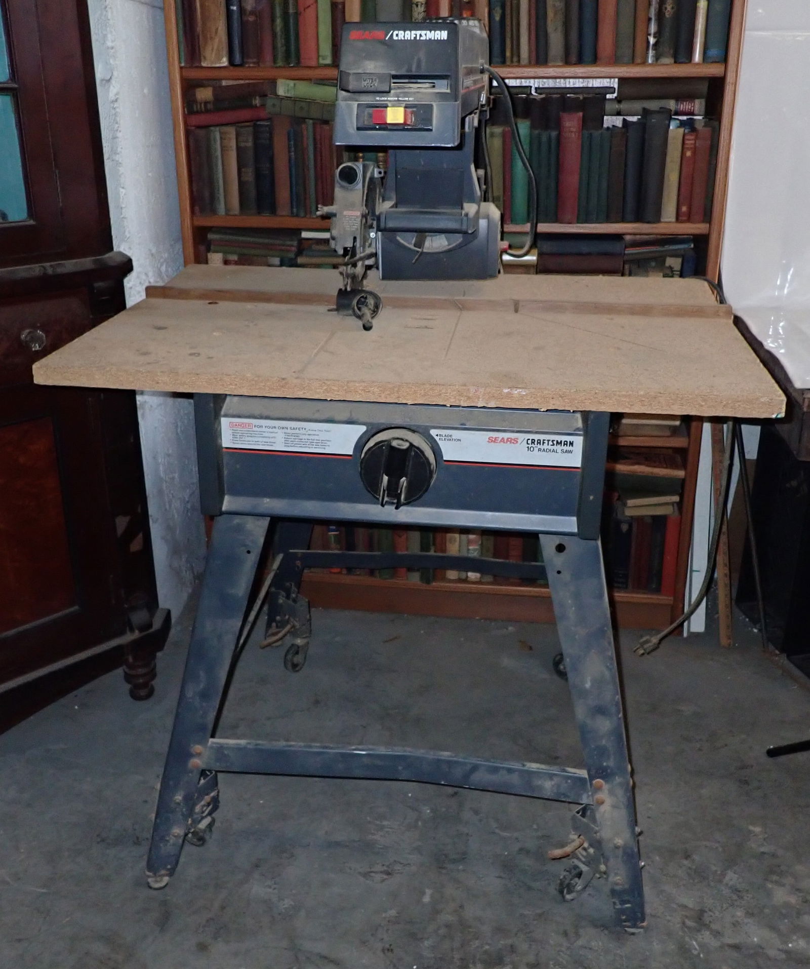 Craftsman Radial Saw: NO in house shipping ! Bring help to remove !
