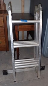 Werner 12' Straight 6' Step Ladder