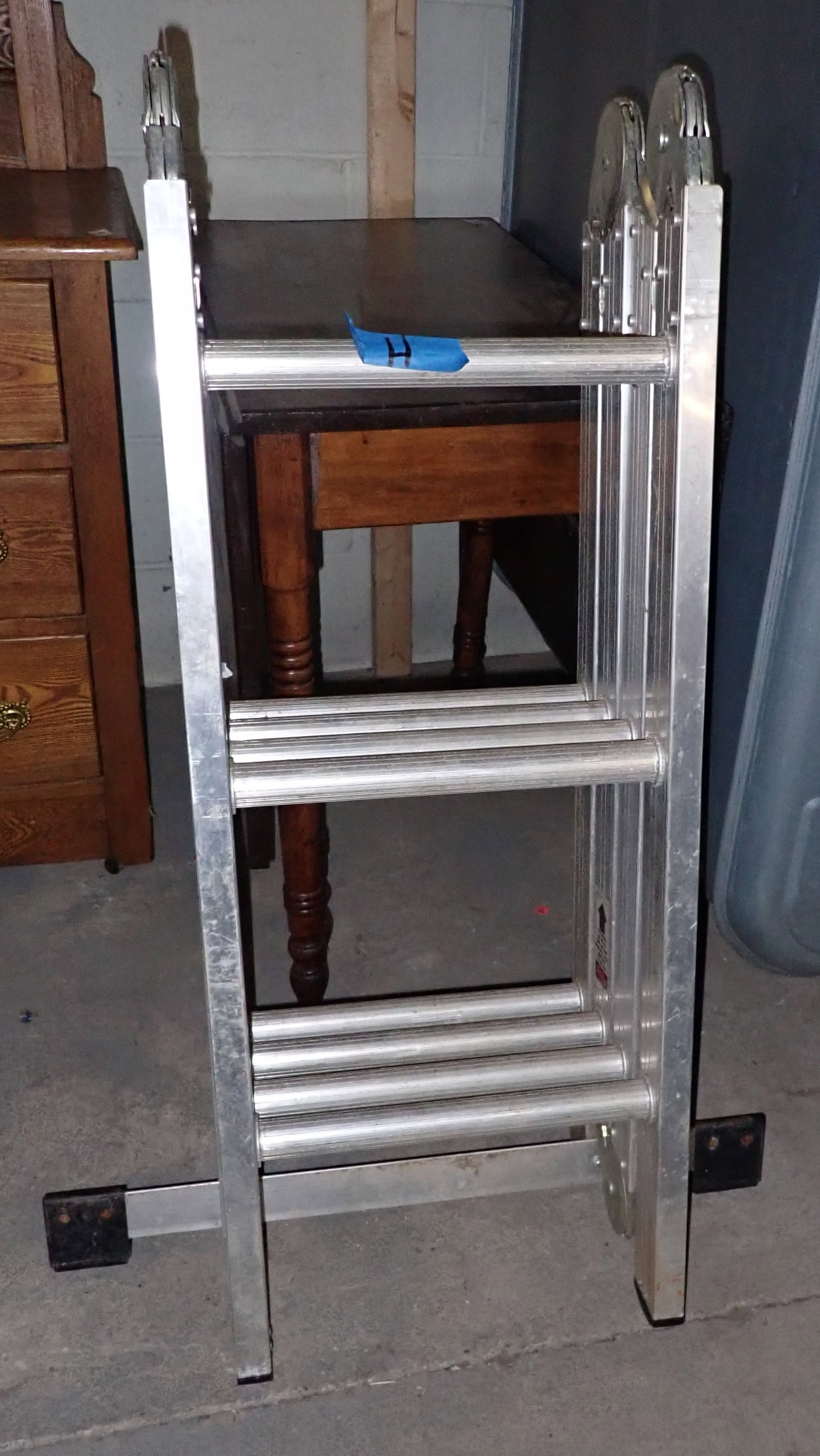 Werner 12' Straight 6' Step Ladder (1 of 3)