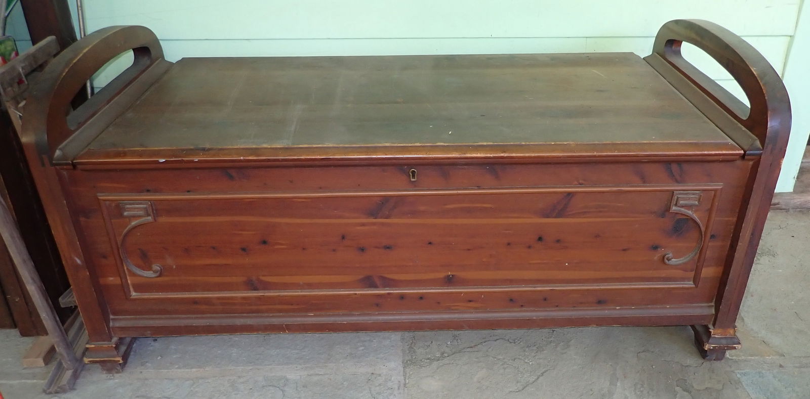 Lane Cedar Chest
