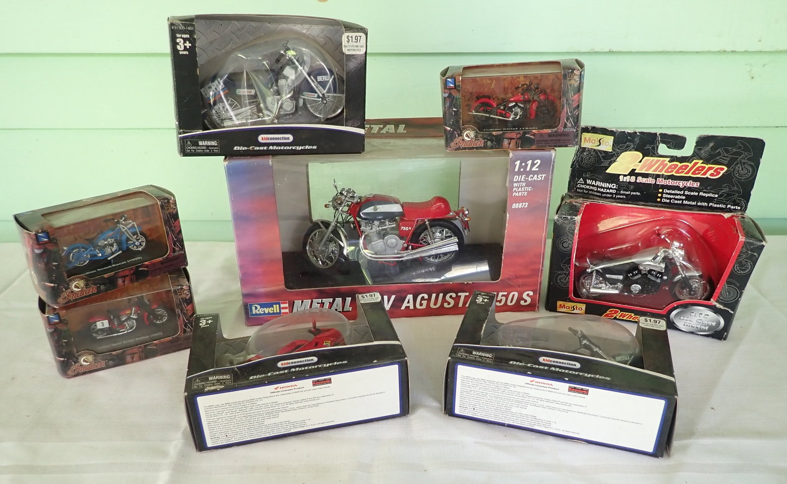 Revell & Misc Motorcycles: Shipping available