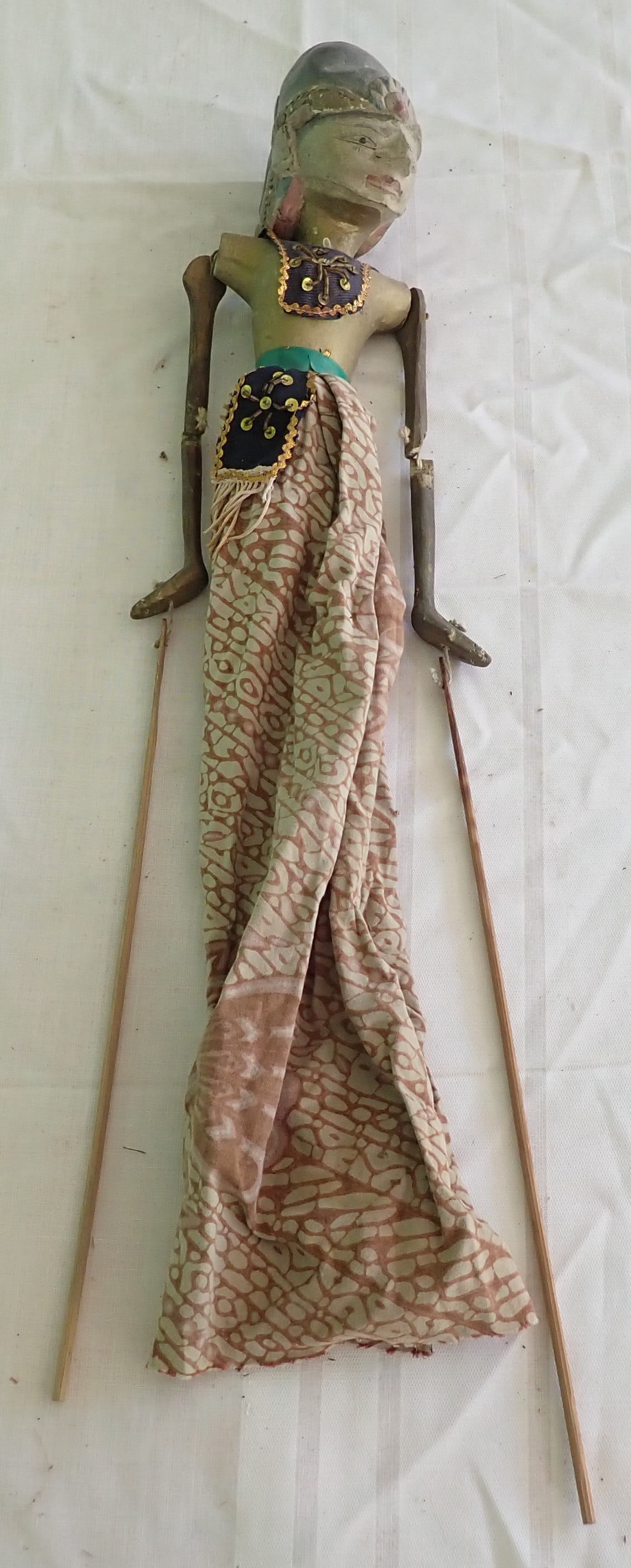 Indonesian Golek Wooden Doll: Apprx 26" long. Shipping available
