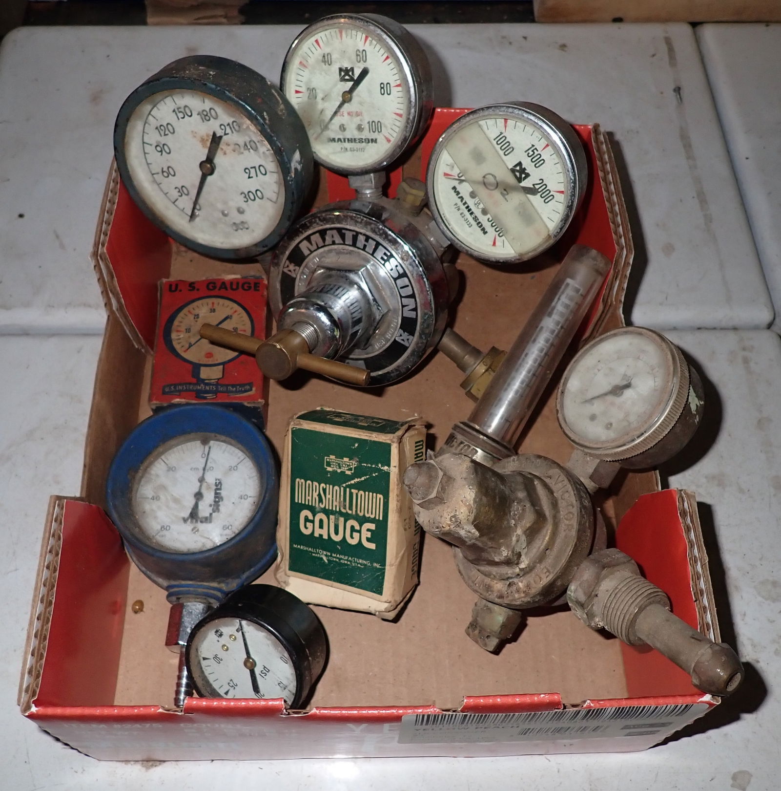 Gauges & Regulators (1 of 3)