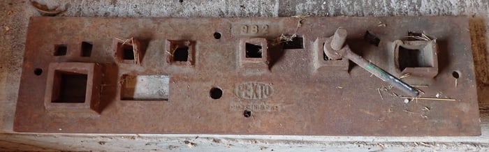 Pexto 982 Stake Plate