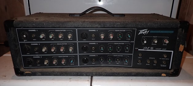 Peavey XM6 Series 300 Mixer Amp