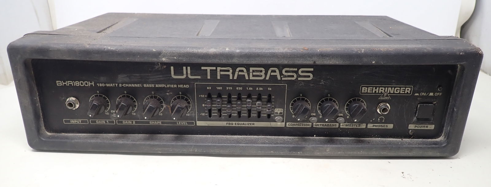 Behringer BXR1800H Ultrabass Amplifier (1 of 6)