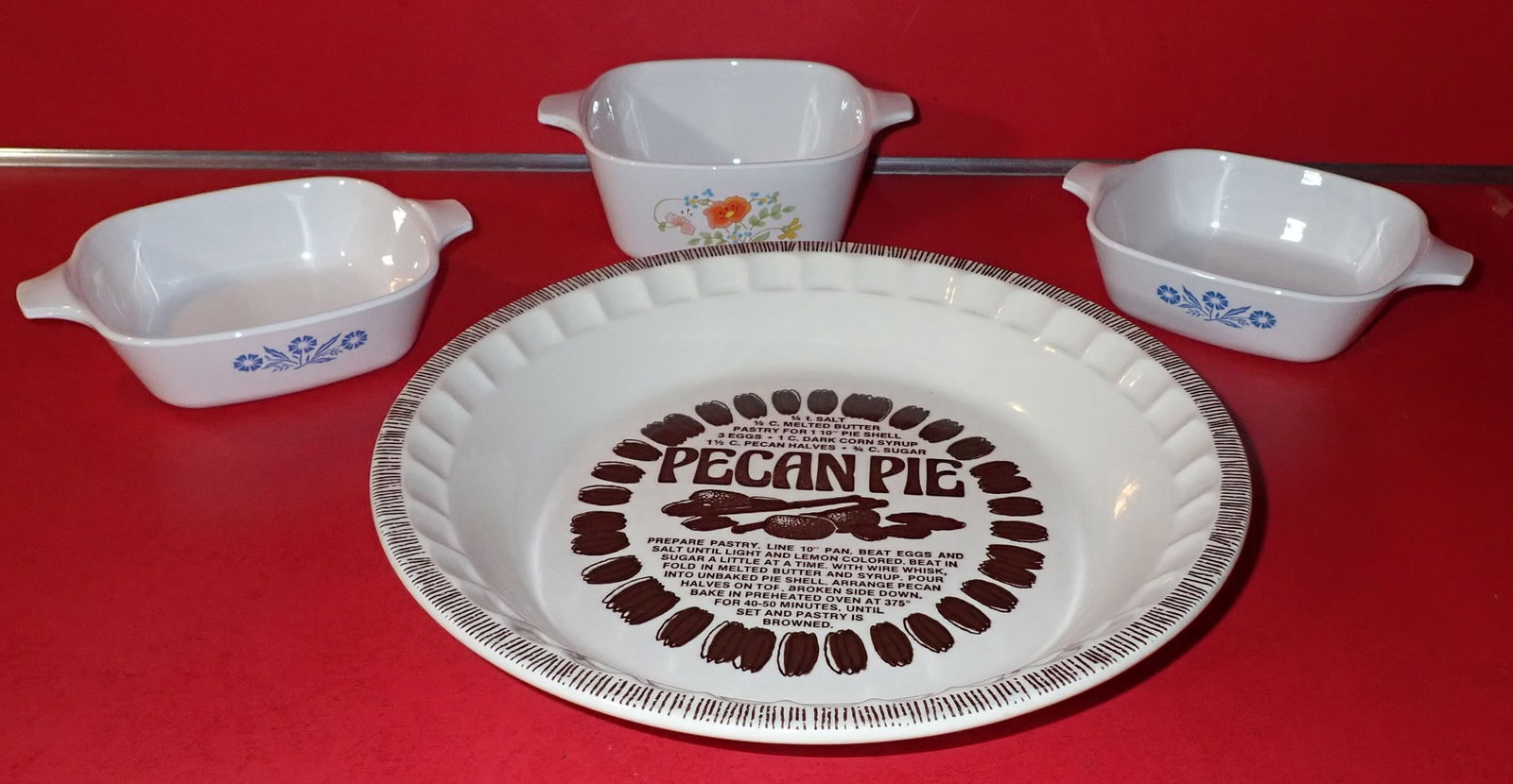 Pecan Pie Dish & Misc Corning Ware (1 of 3)