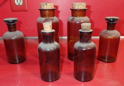 Medicine Jars / Apothecary Bottles