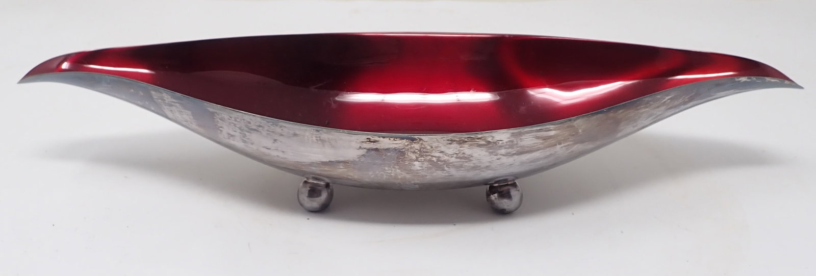 Wallace 9022 Serving Dish: Approx 4 3/8" x 12 1/4" x 2" tall. Shipping available