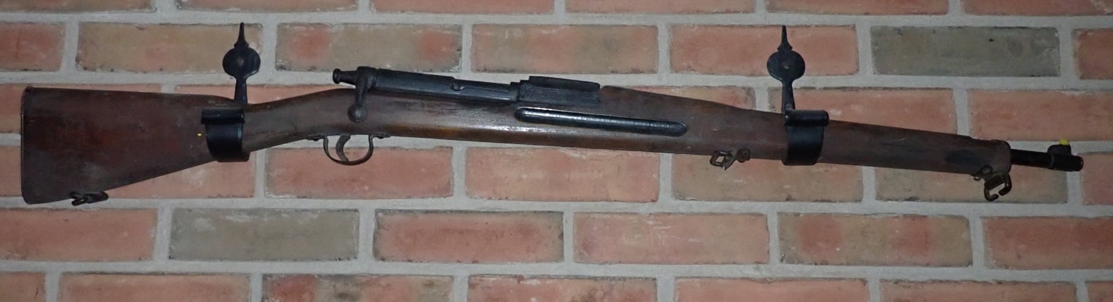 WWII 1942 Victory Trainer Training Gun: Approx 43 1/4" long. Shipping available ($20 handling charge, plus postage)
