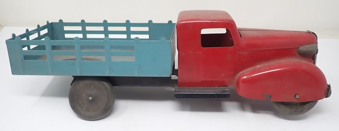 Wyandotte Stake Body Truck