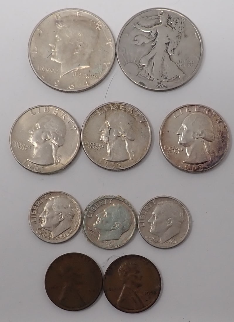 1940 Walking Liberty Silver Quarters & Misc (1 of 6)