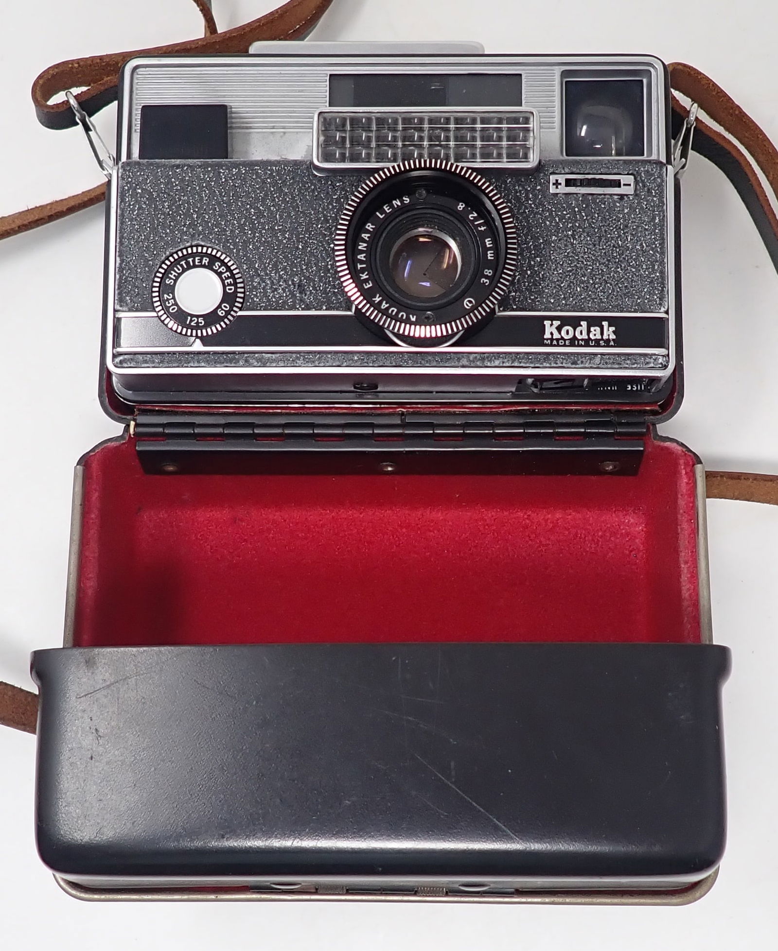 Kodak Instamatic 700 Camera (1 of 5)