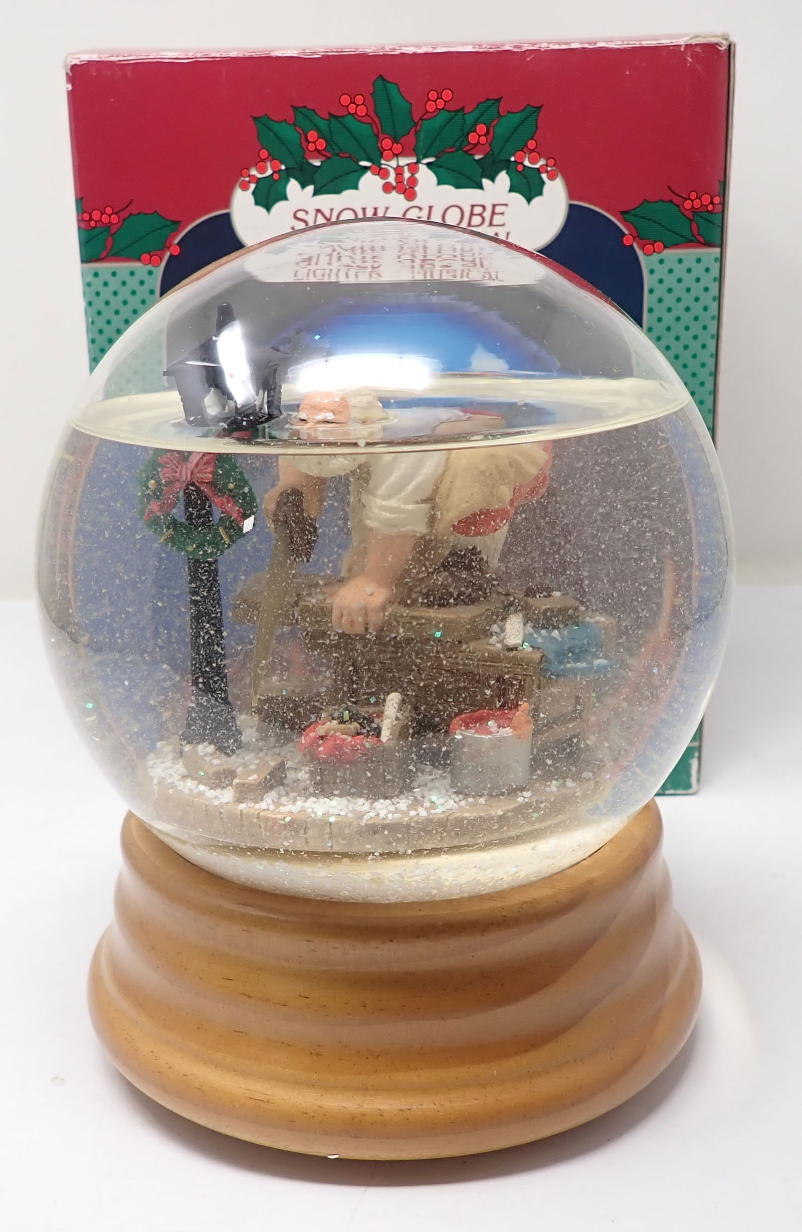 Breckenridge Santa Lighted Snow Globe (1 of 2)