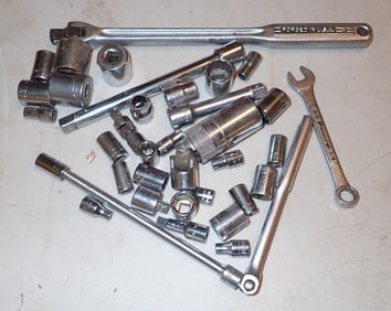 1/4" & 3/8" Drive Sockets & Breaker Bars