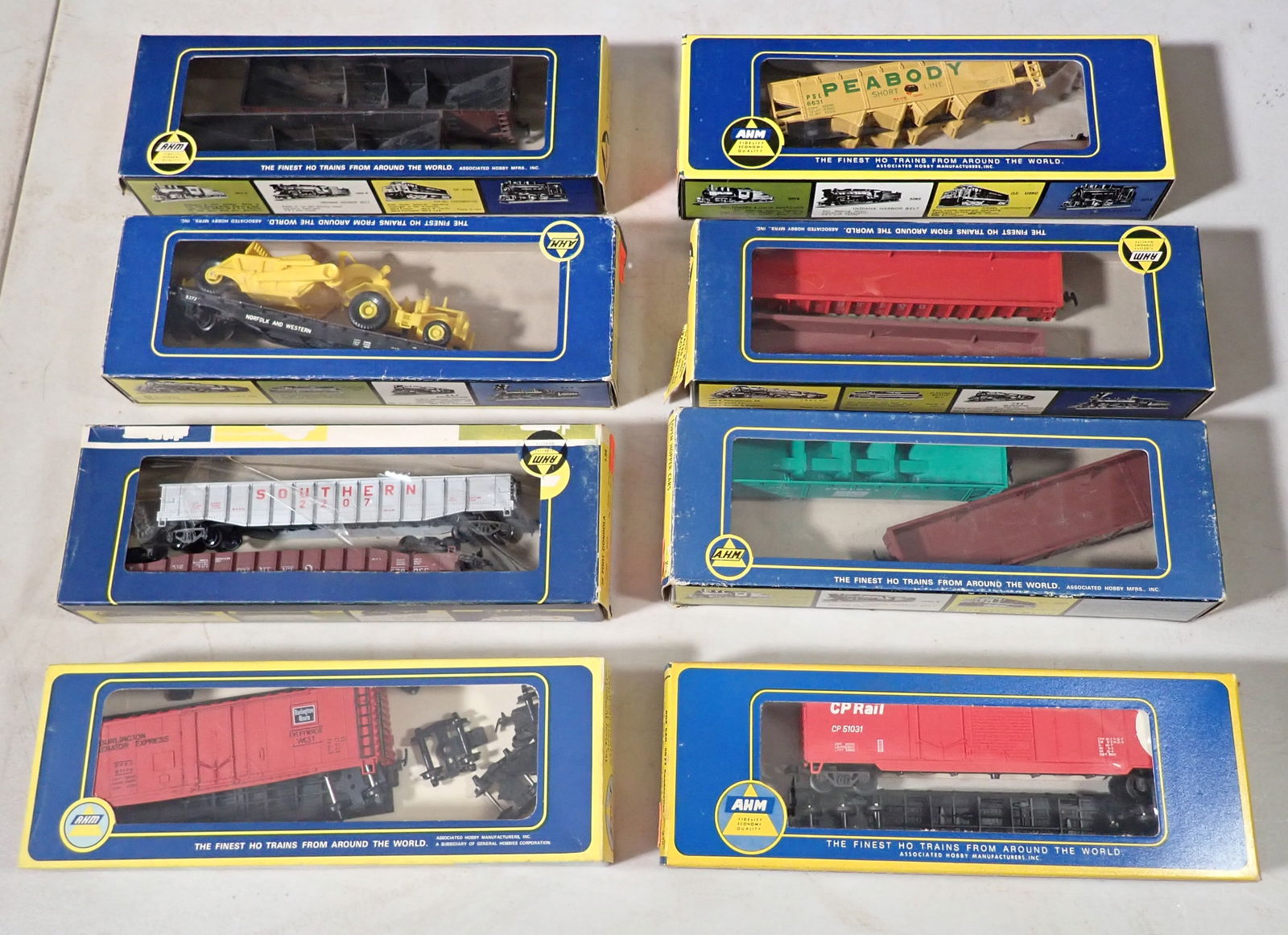 AHM Ho Scale Train Cars (1 of 6)