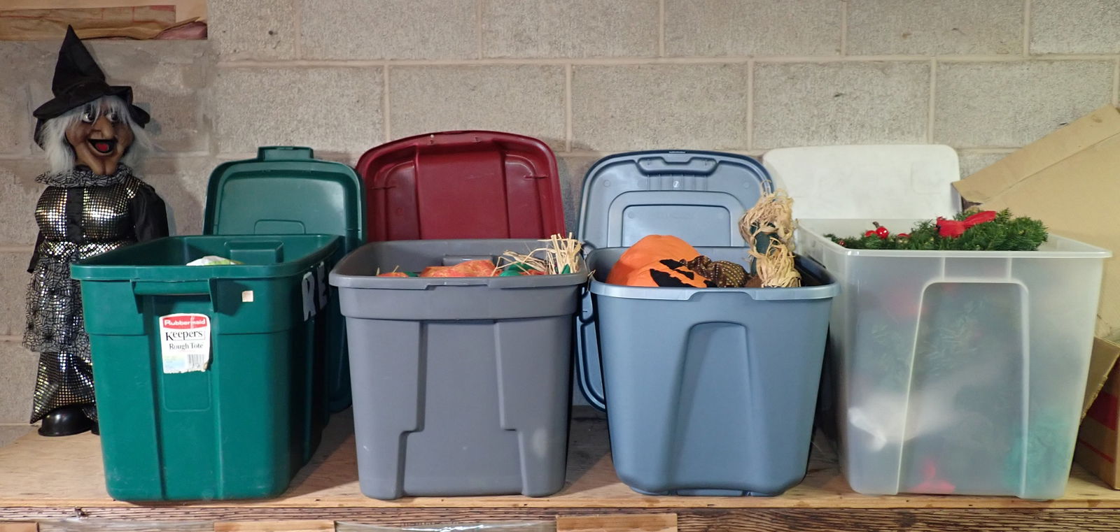 Christmas Halloween & Easter Decorations (1 of 8)