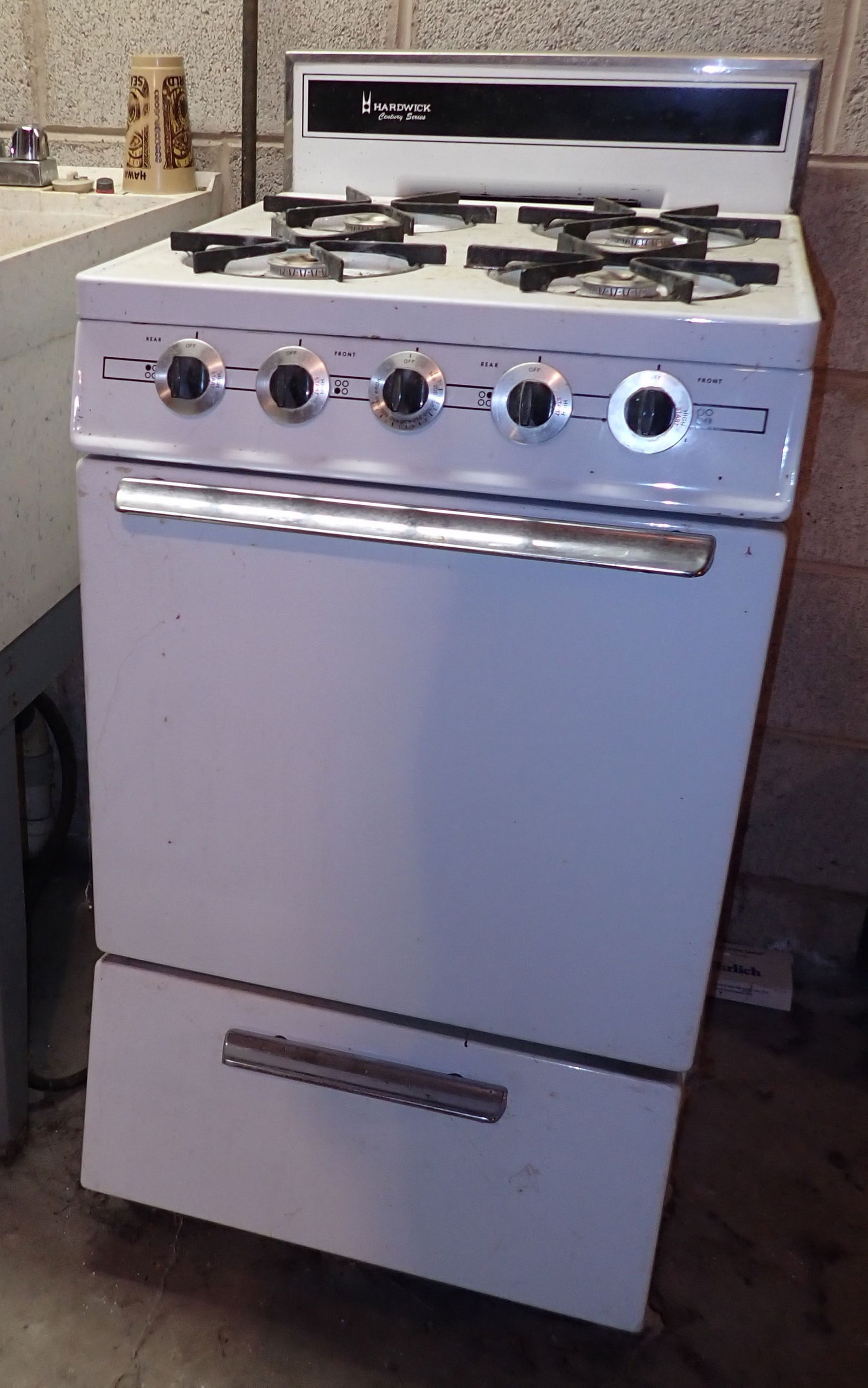Hardwick Century Series Propane Range (1 of 4)