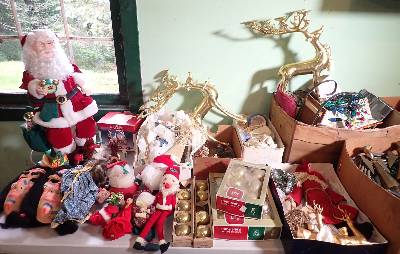 Christmas Lights , Decorations , Animated Santa (1 of 14)