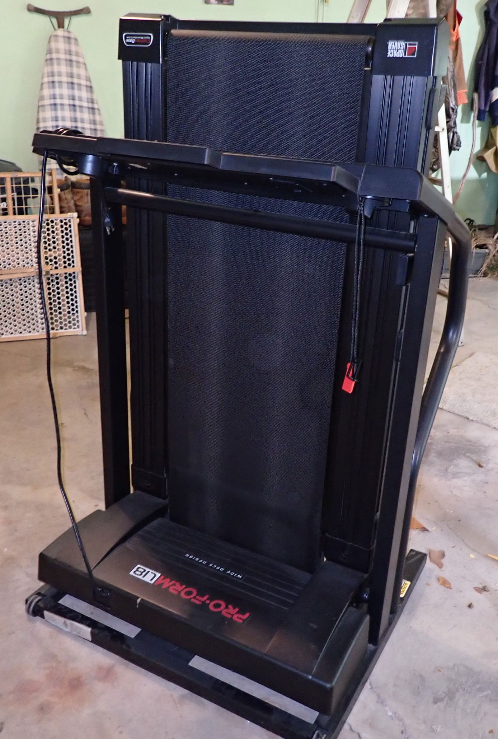 Pro Form Treadmill (1 of 4)