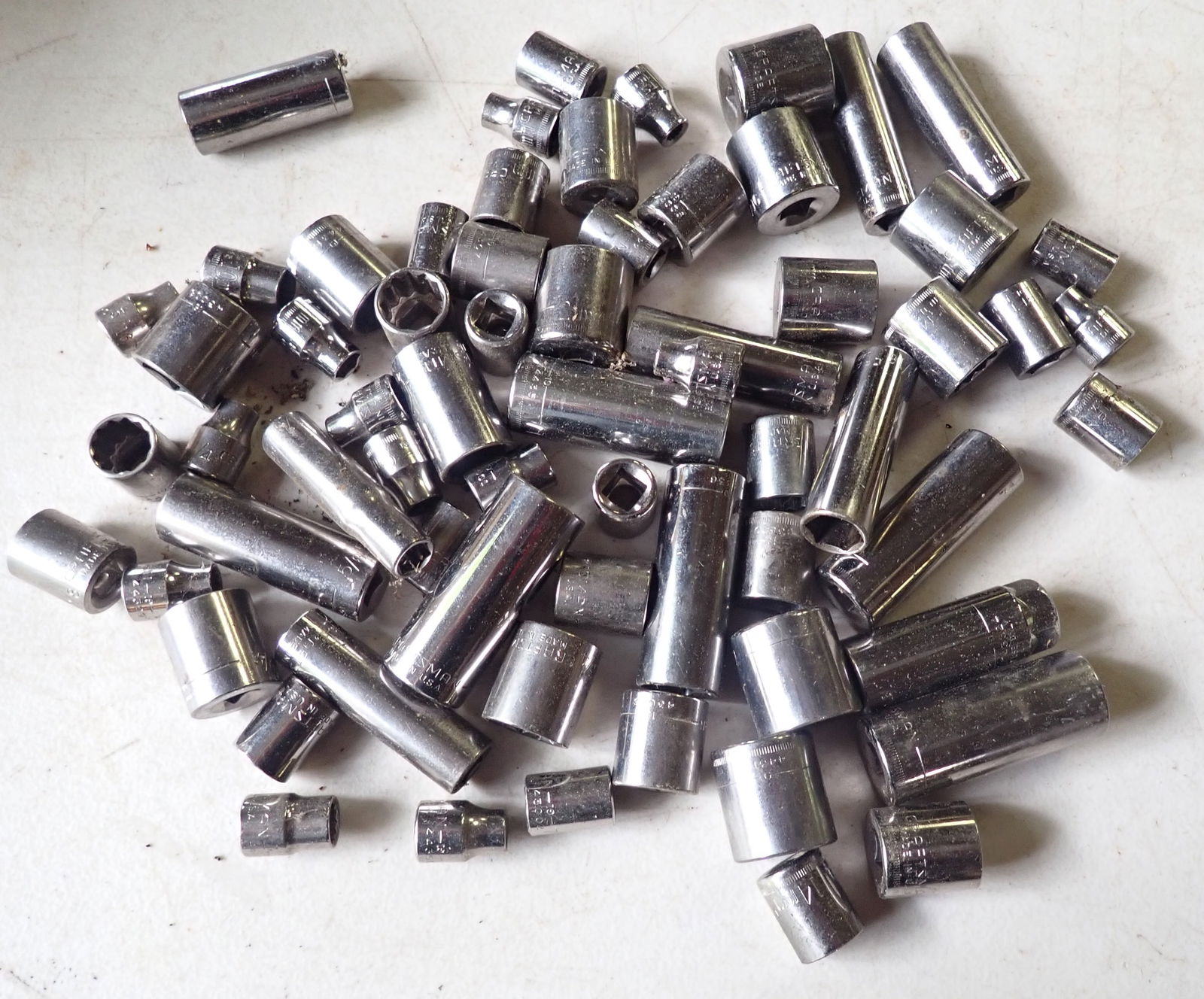 Craftsman 3/8" Drive Sockets (1 of 3)