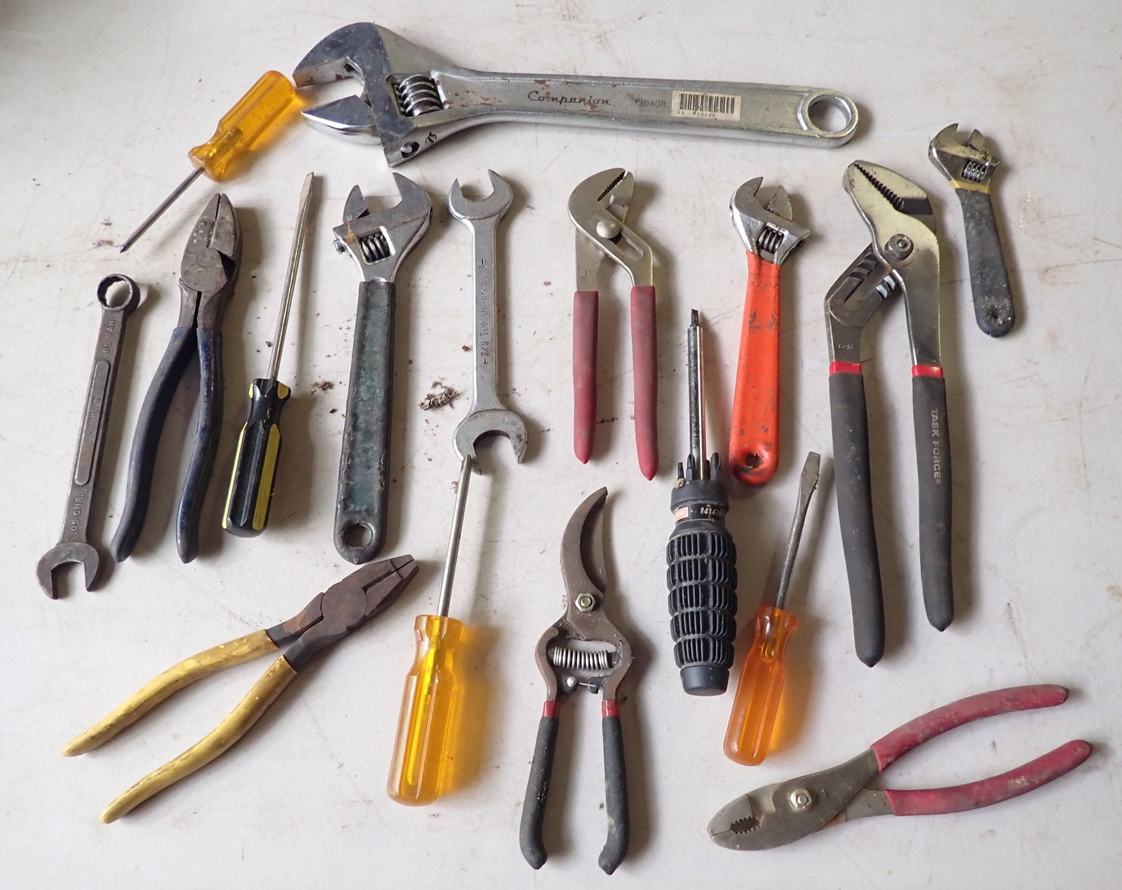 15" Adjustable Wrench Slip Joints & Misc Tools (1 of 5)