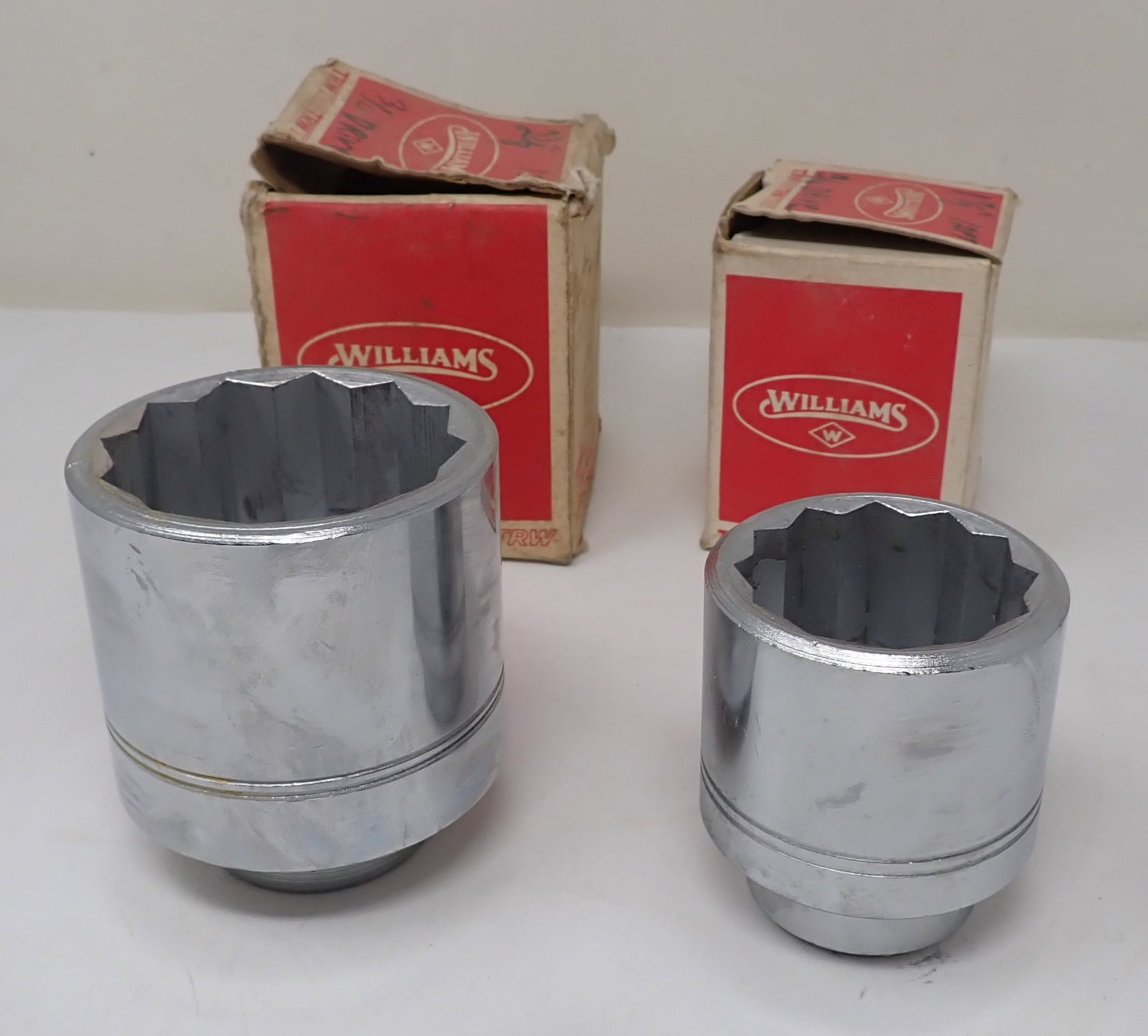 NOS Williams 3/4" Drive 12 Point Sockets 2 3/8" & 1 7/8" (1 of 2)